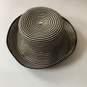 EUC Bexmar black and cream summer hat